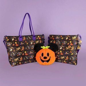 Disney Mickey & Friends Harveys Seatbelt Tote Bag w/ Charm 2021 Halloween